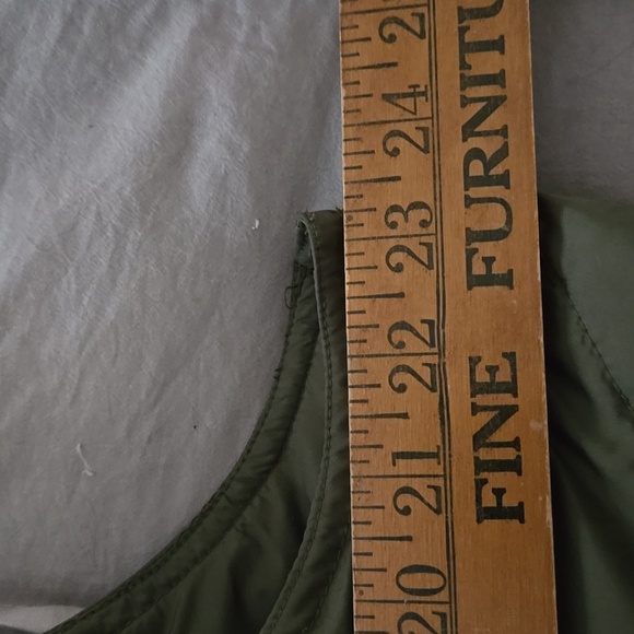 Vest - Picture 6 of 7